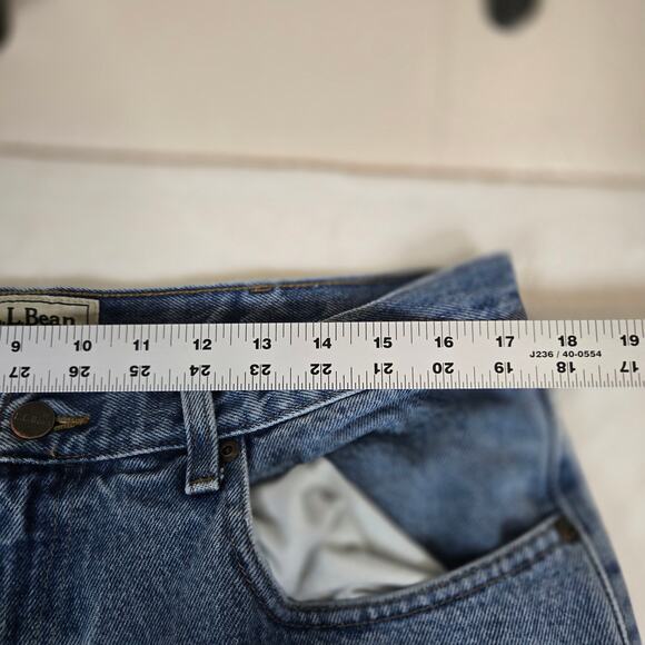 L.L. Bean Natural Fit Medium Wash Jeans Mens Straight Leg Denim 36x32 0701 - Picture 5 of 15